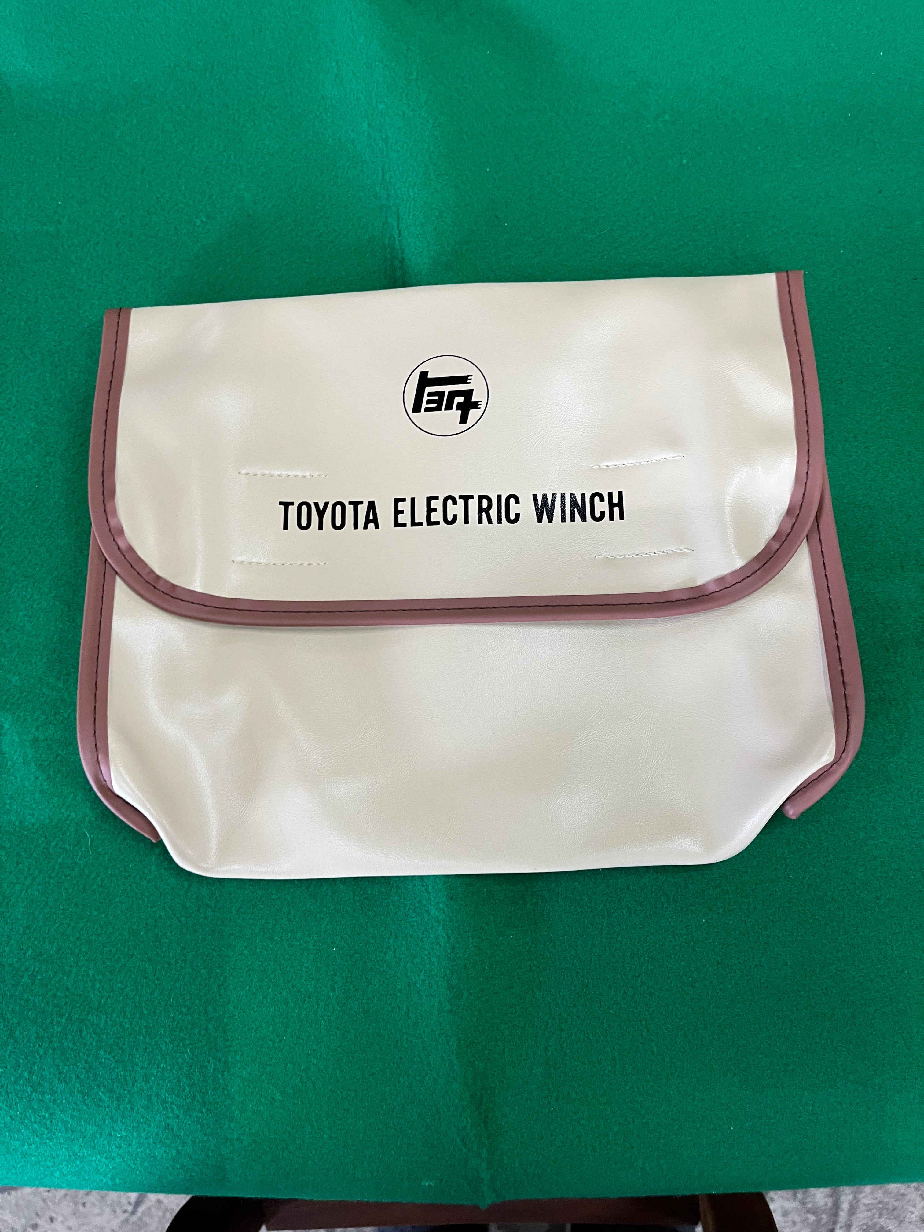 トヨタ 純正 ウインチ リモコン ポーチ ケース ランドクルーザー 