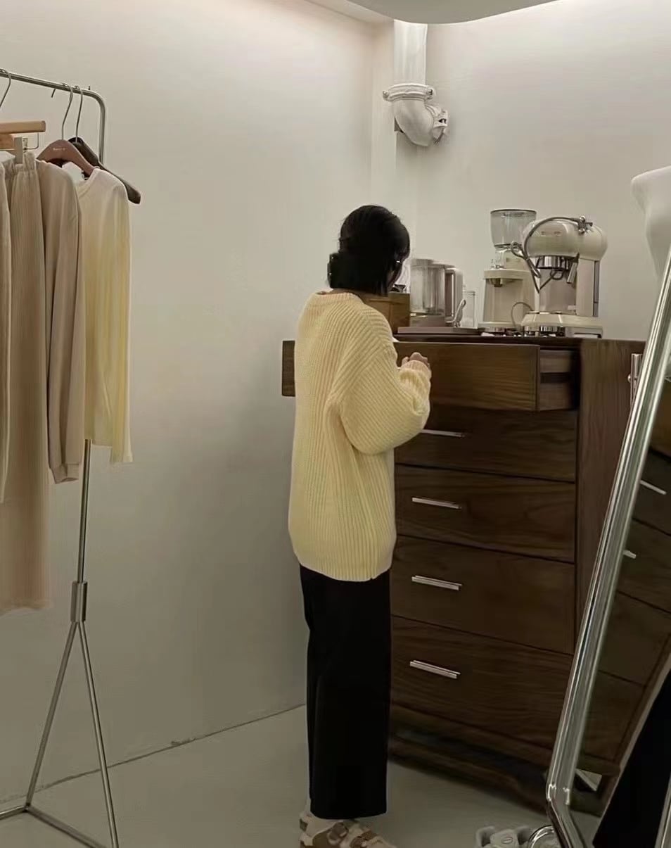 クルーネックカラーニット　AJ2205-513