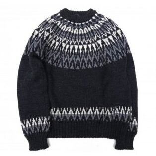 GUERNSEY WOOLLENS (ガンジーウーレンズ) ICELANDIC CREW NECK PULL OVER チャコール