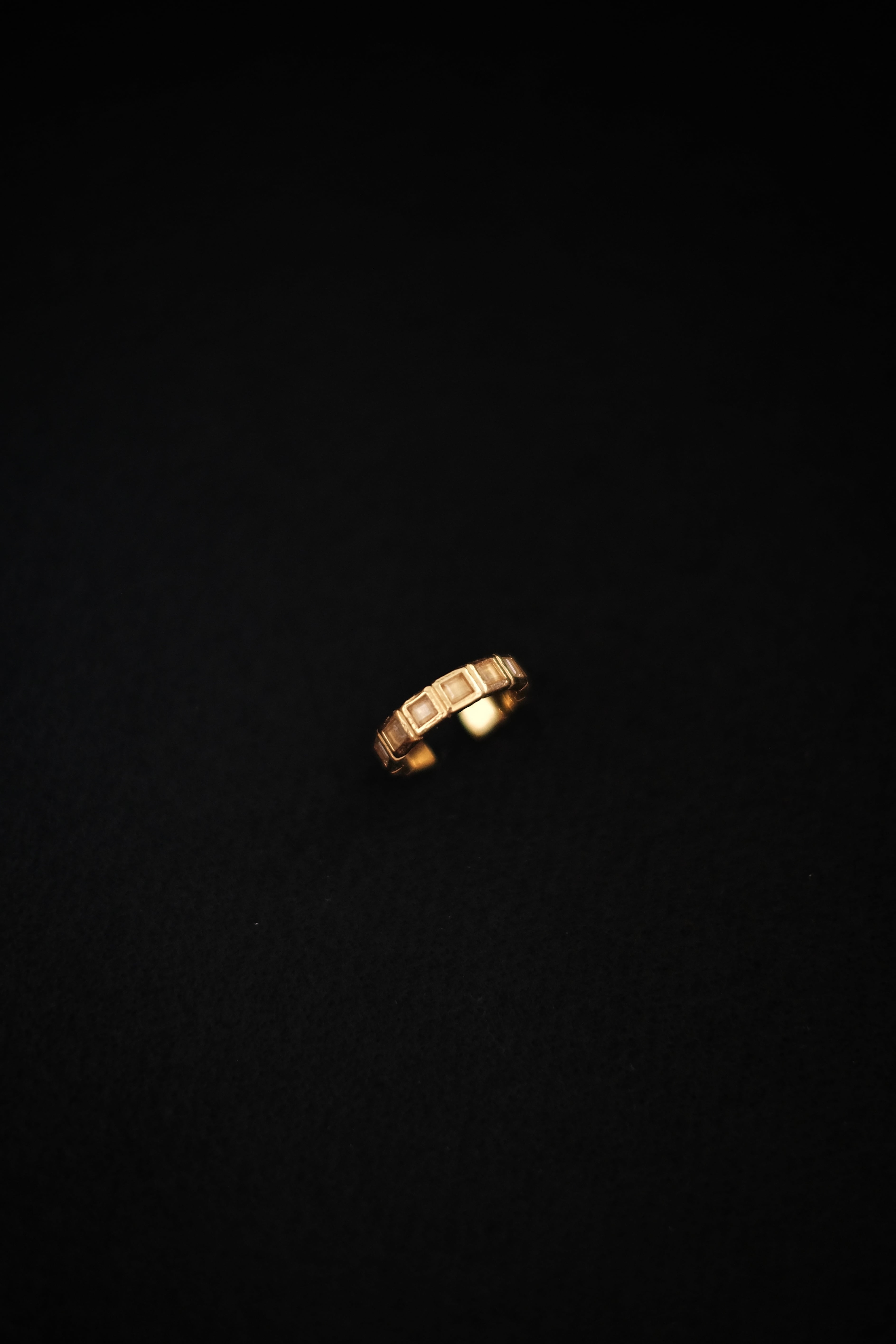 R.ALAGAN / SMALLE TILE RING | LIVING