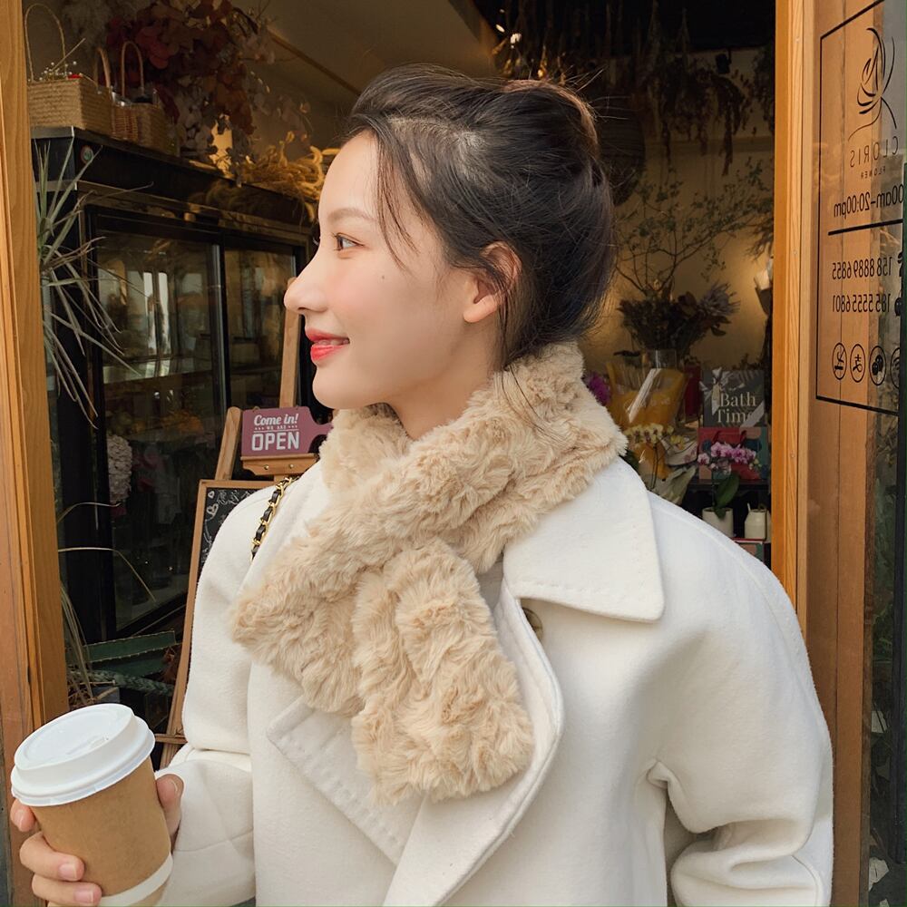 クロススカーフ ウィンタースタイルハートファー 冬物 ブラック・アイド・ピーズ81754353454