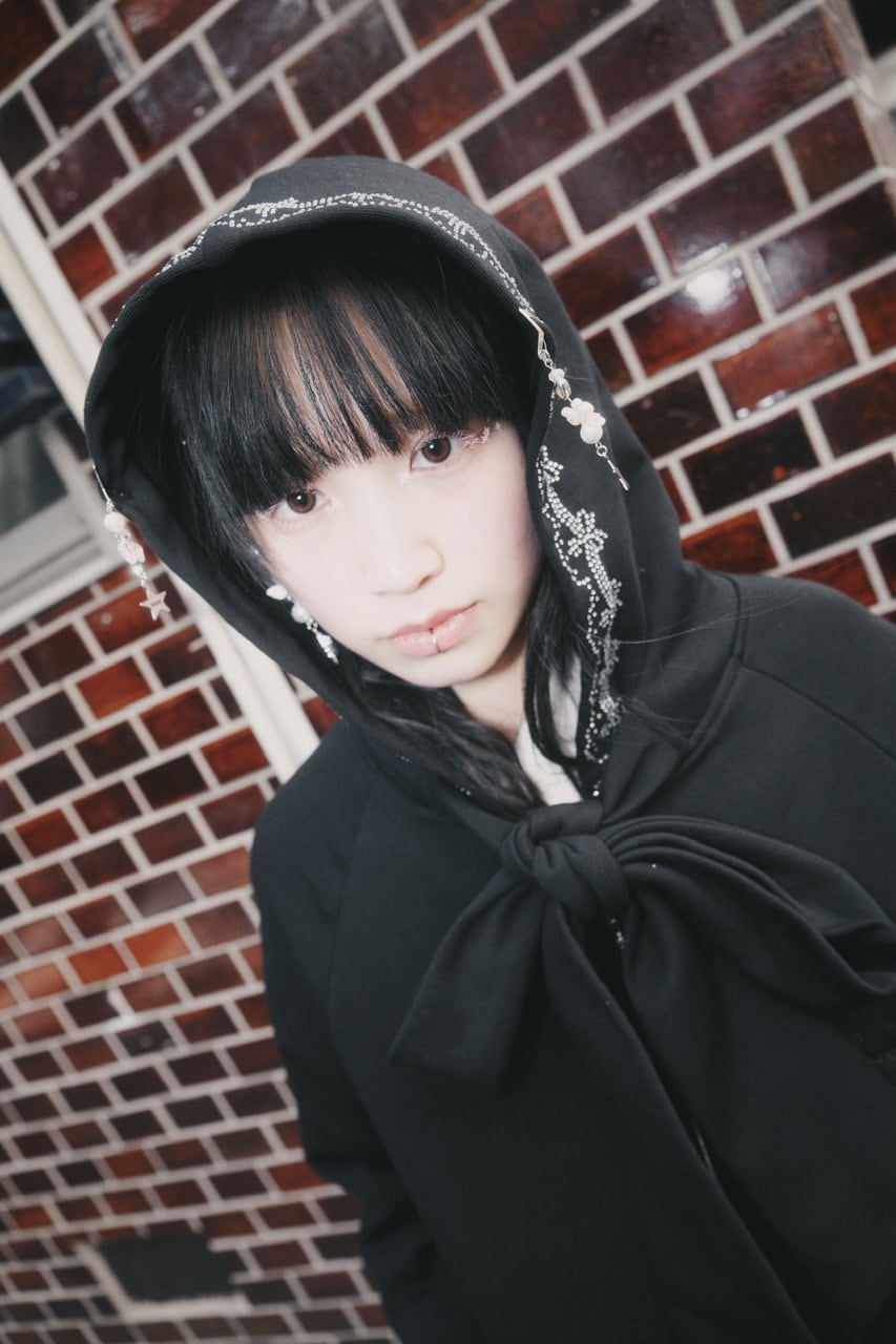 ティアラフーディー BLACK