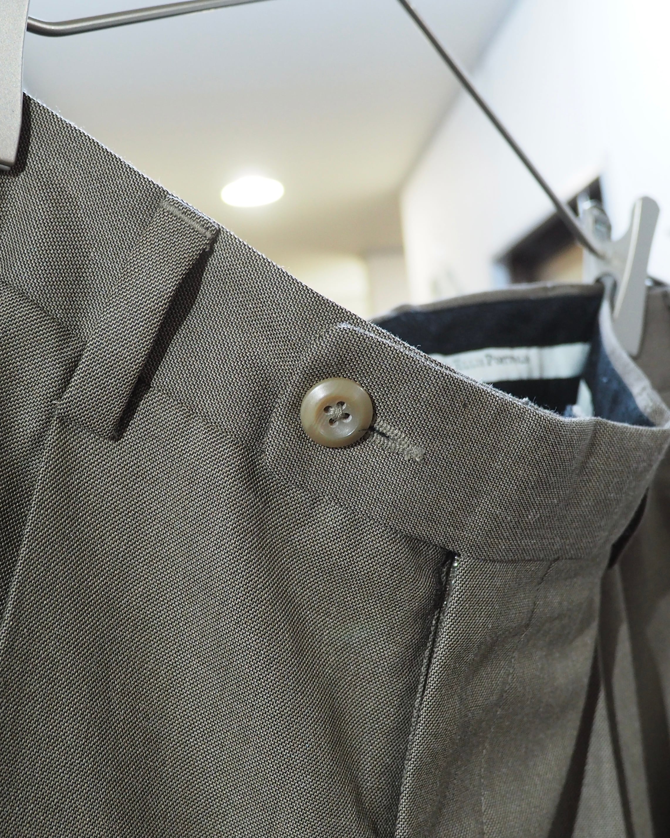 ” Perry Ellis ” Two tuck Wide slacks Shorts