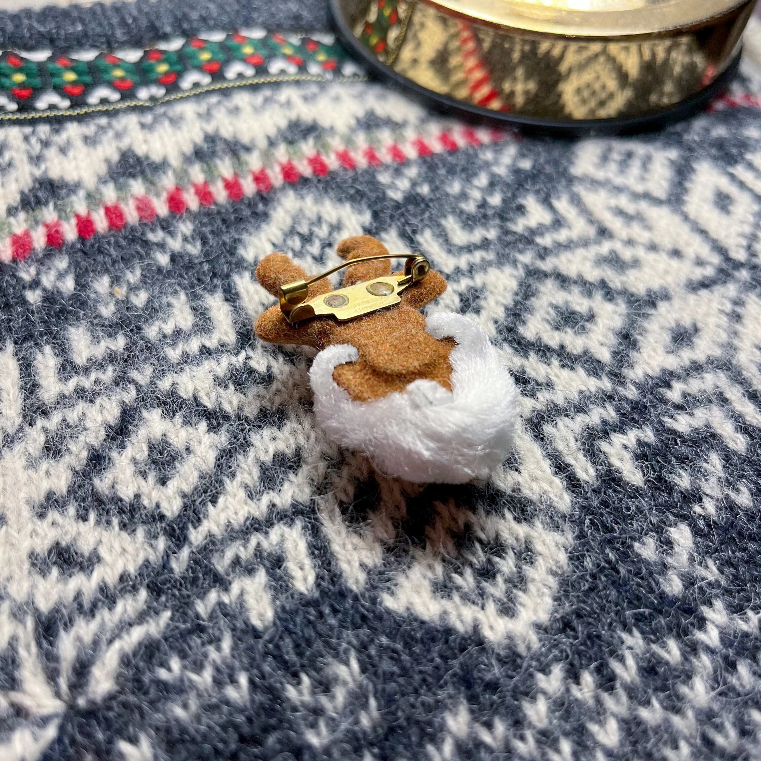 christmas reindeer brooch