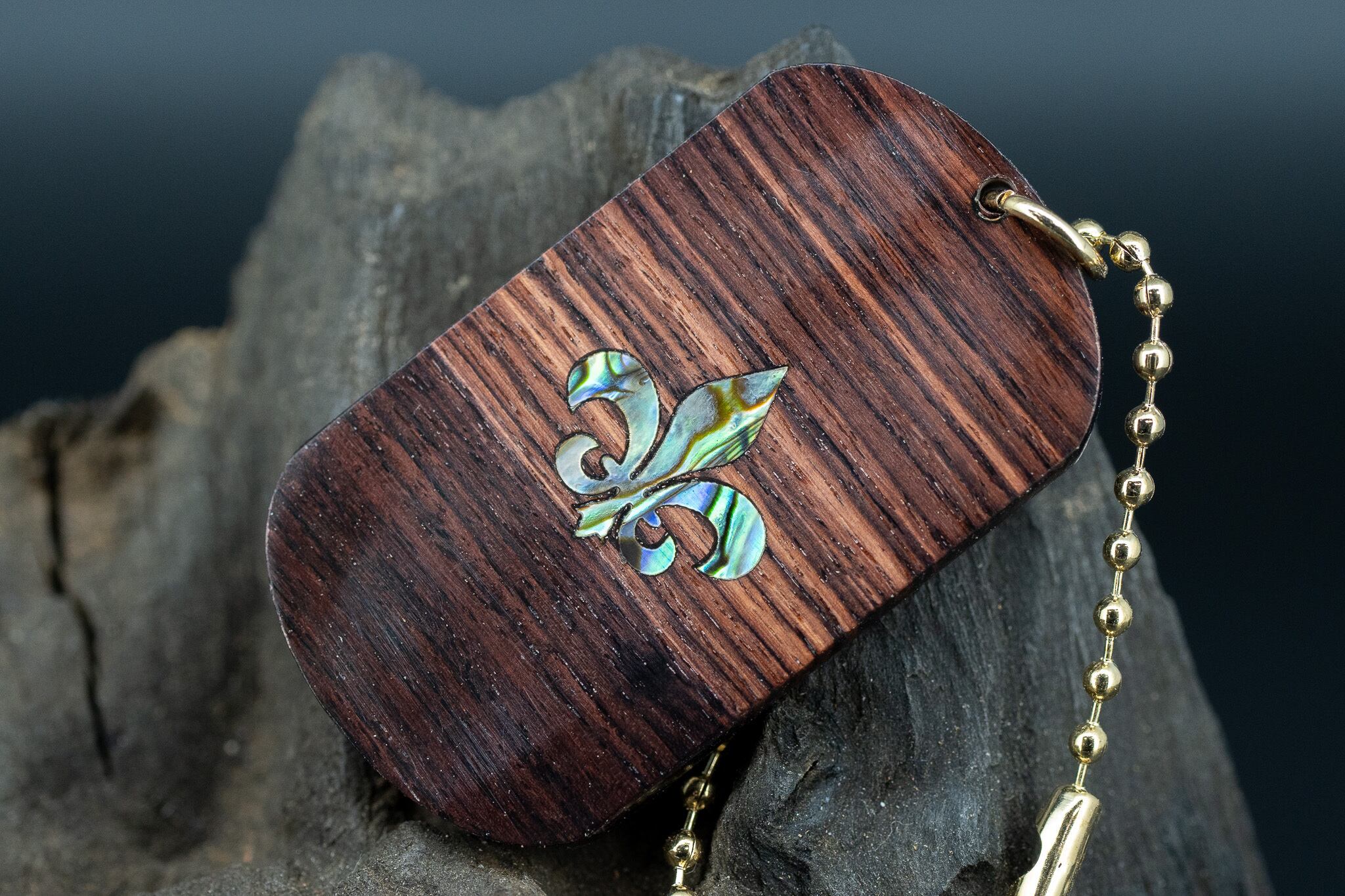 【王室御用達 】 キングウッド ドッグタグ 象嵌 フルールドリス