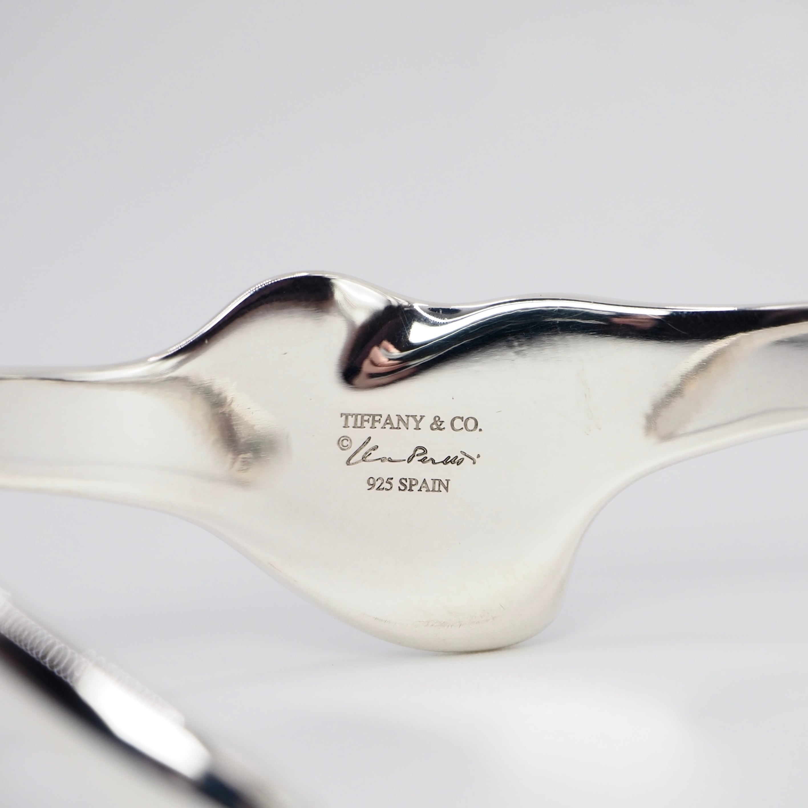【希少】ティファニー エルサペレッティ フルハート バングル〜SALE〜 Tiffany&Co. ティファニー エルサペレッティ フルハート バングル