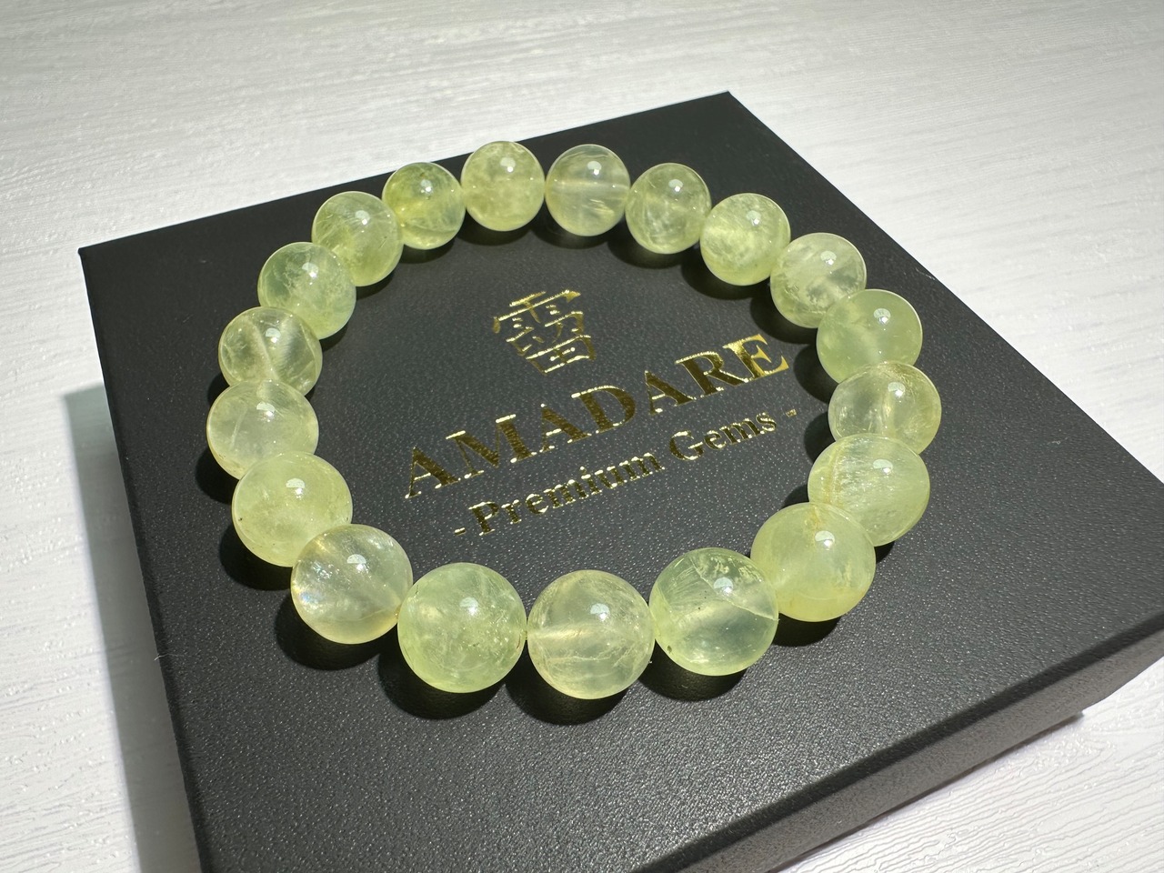 No.672 ゴールデンプレナイトブレスレット