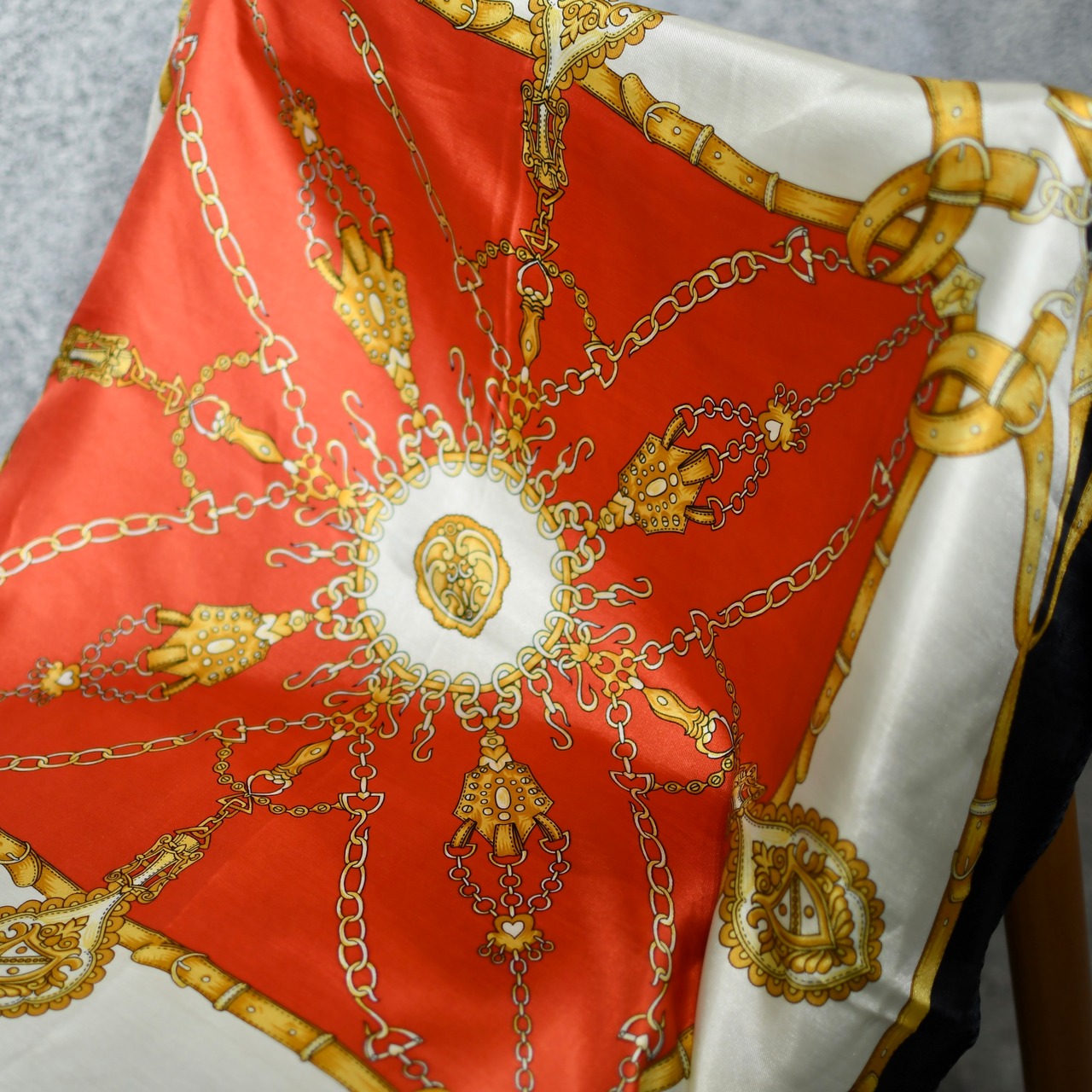 Monte Rienco pattern silk scarf