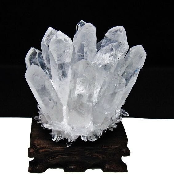 水晶 クラスター 水晶 原石 台座付属 一点物 182-8340