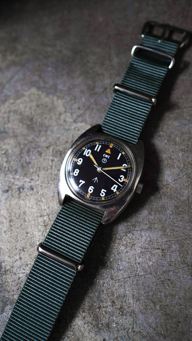 【1979】CWC イギリス軍 W10《British Army 軍用時計 実物 ミリタリーウォッチ ヴィンテージ 機械式手巻き》