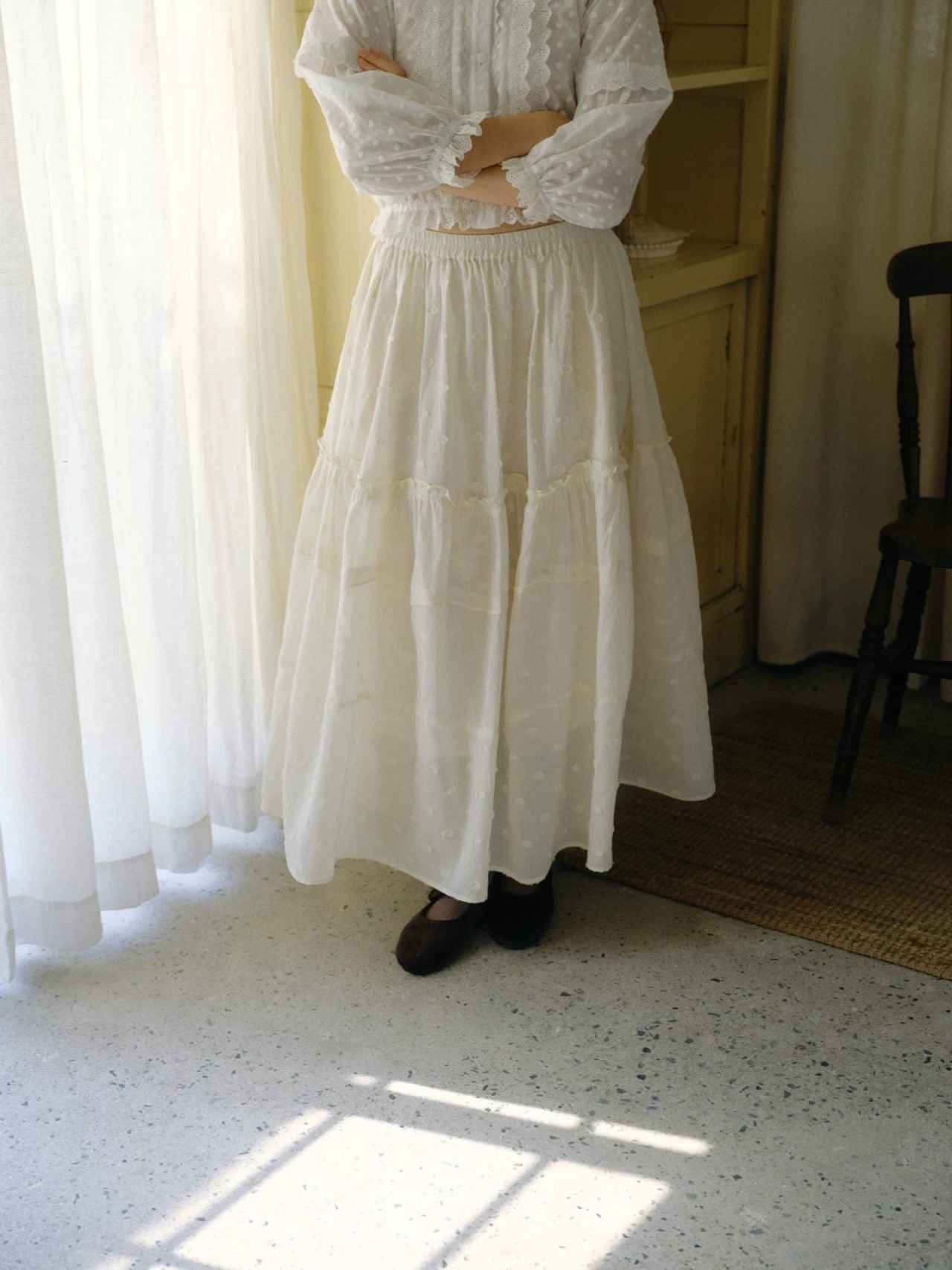 Fleurette Embroidery Lace Puff Sleeve Blouse F0840