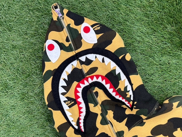 A BATHING APE 1ST CAMO PONR SHARK FULL ZIP HOODIE MEDIUM 88420