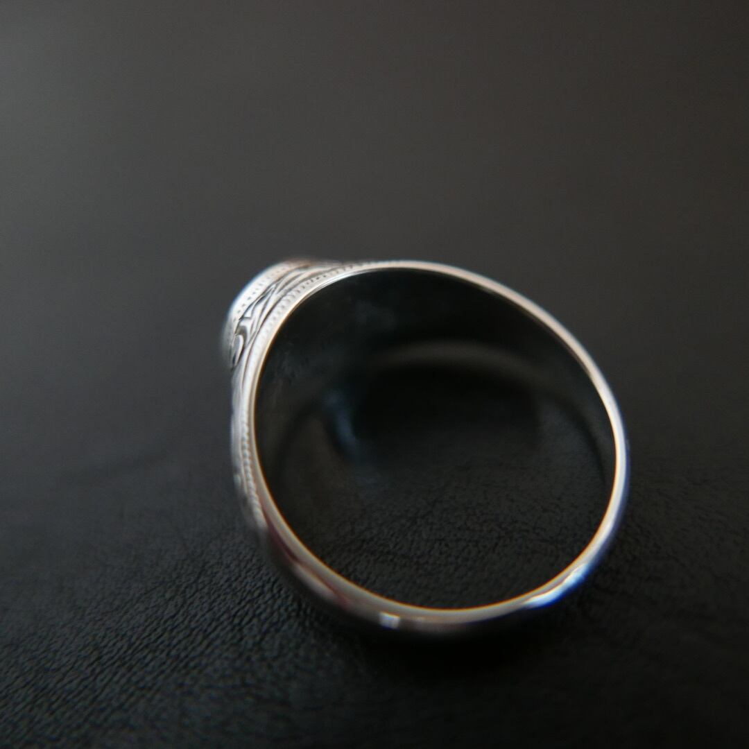 Antidote BUYERS CLUB Signet Engraved Ring | integral powered by BASE