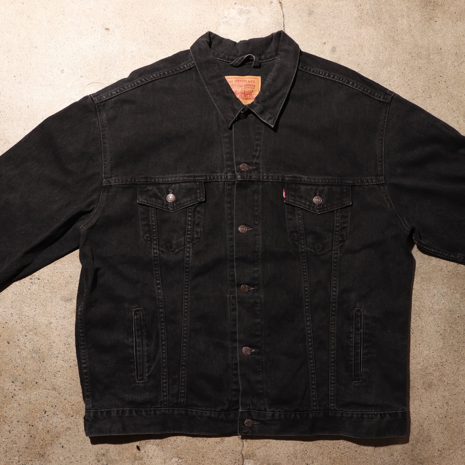 美品 2XL 01年 米国製 70507 Levi's ブラックデニムジャケット