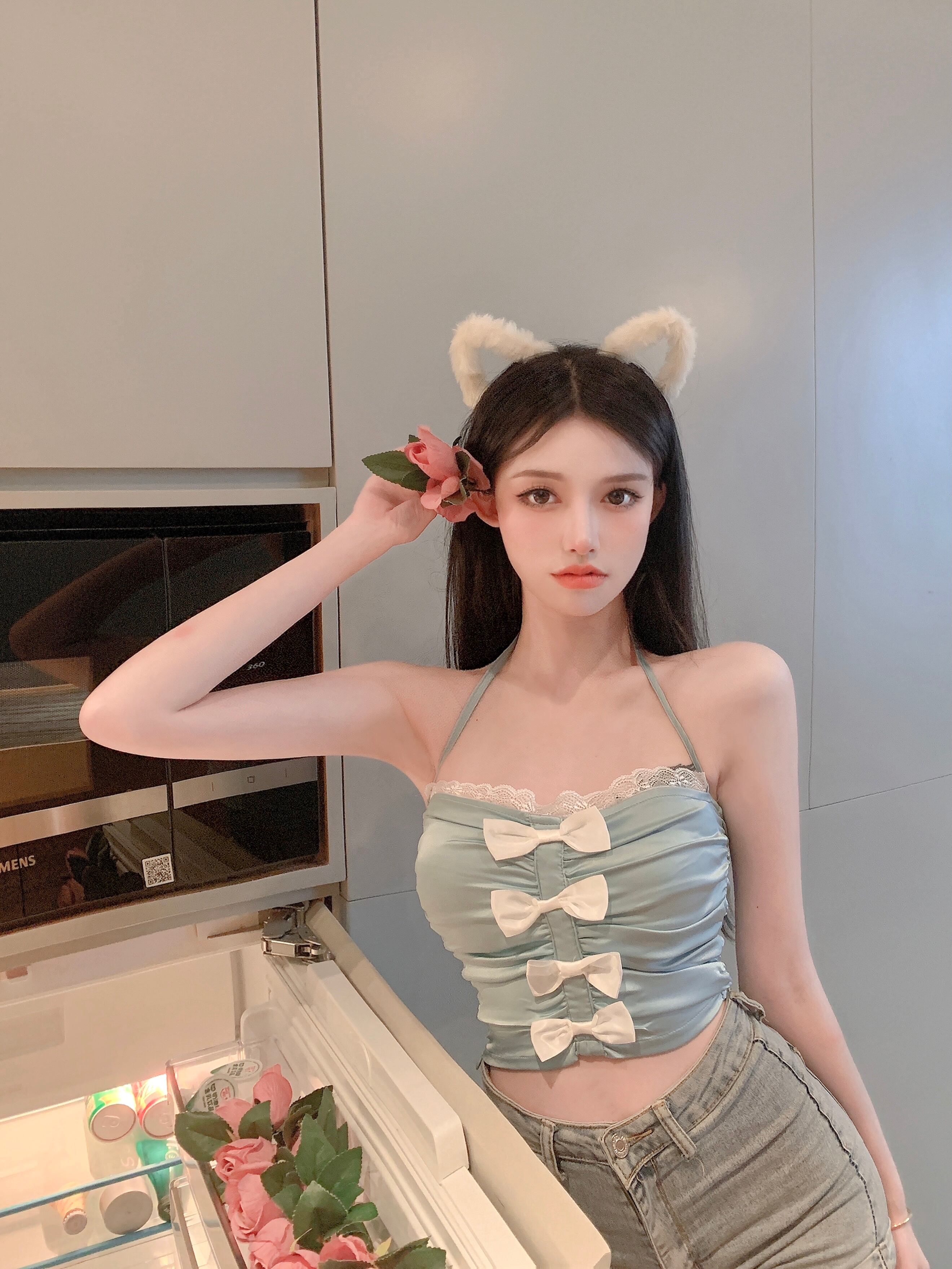 ホルターサマーリボントップス ショートジャケット 夏物 ブラックストロベリース38761104756