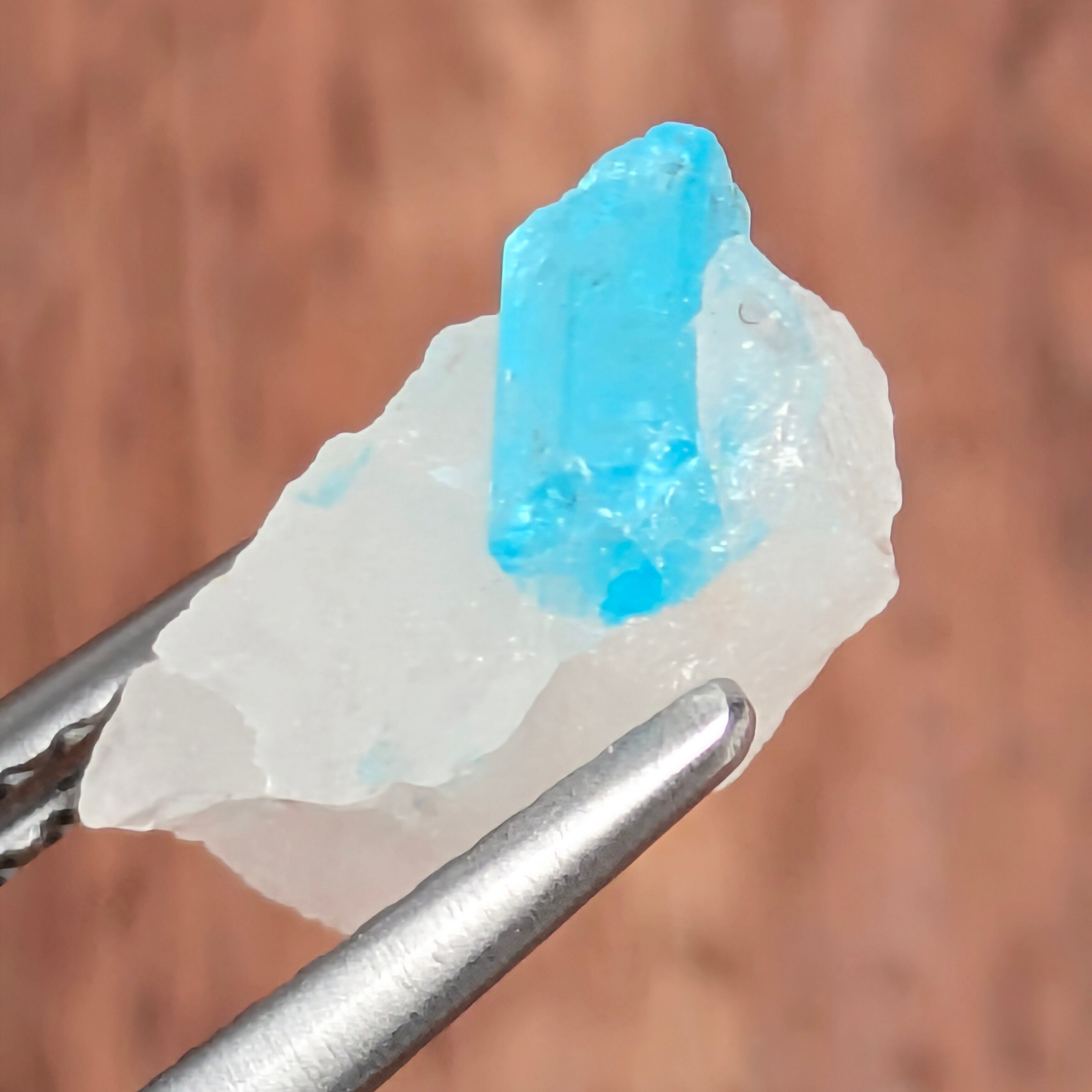 パライバトルマリン原石 ブラジル・パレーリャス産【1.97ct】PRO207983