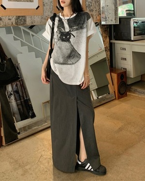 キャットグラフィックプリント Tシャツ A1009