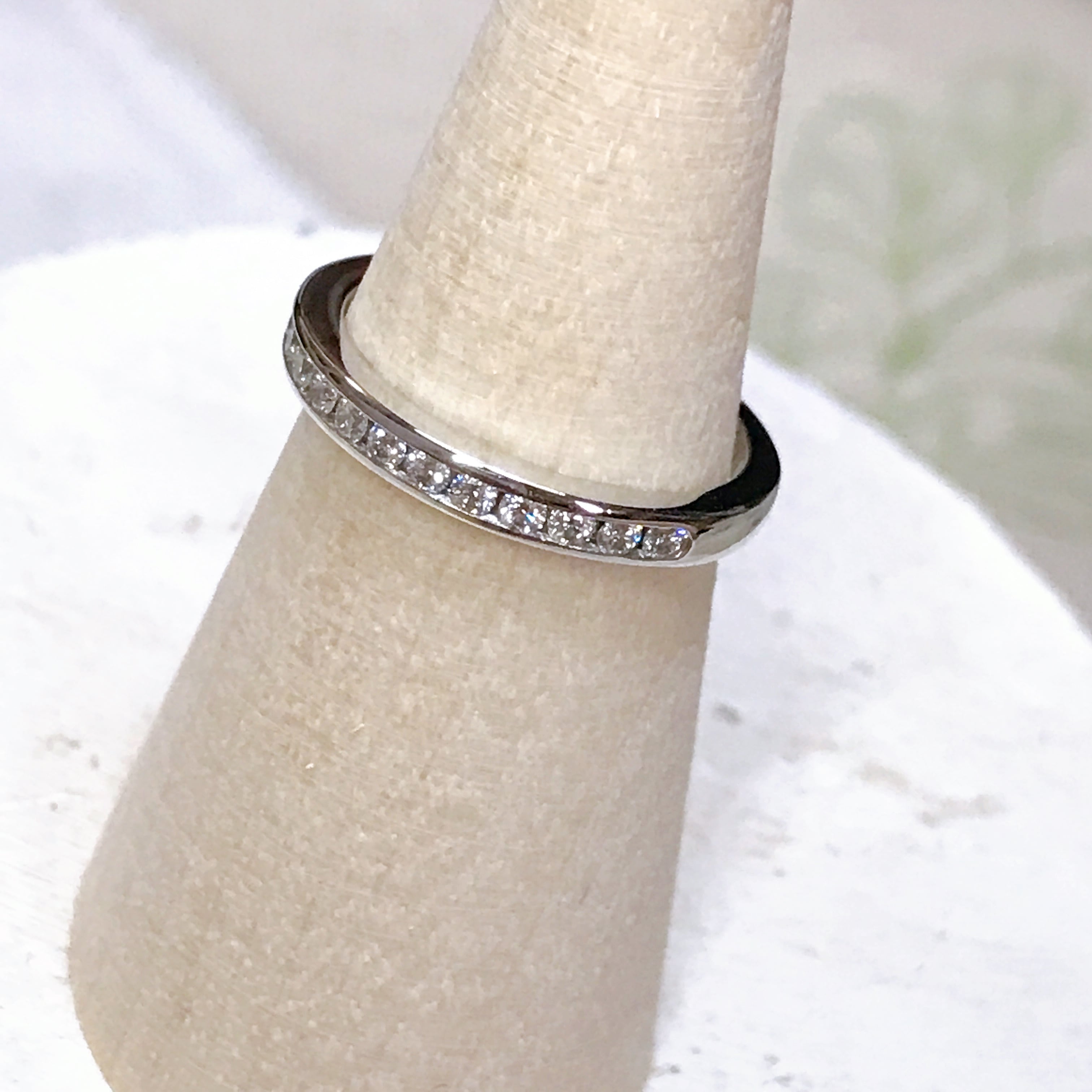 ティファニー ハーフサークル チャネルセッティング 9号 Pt950 3591