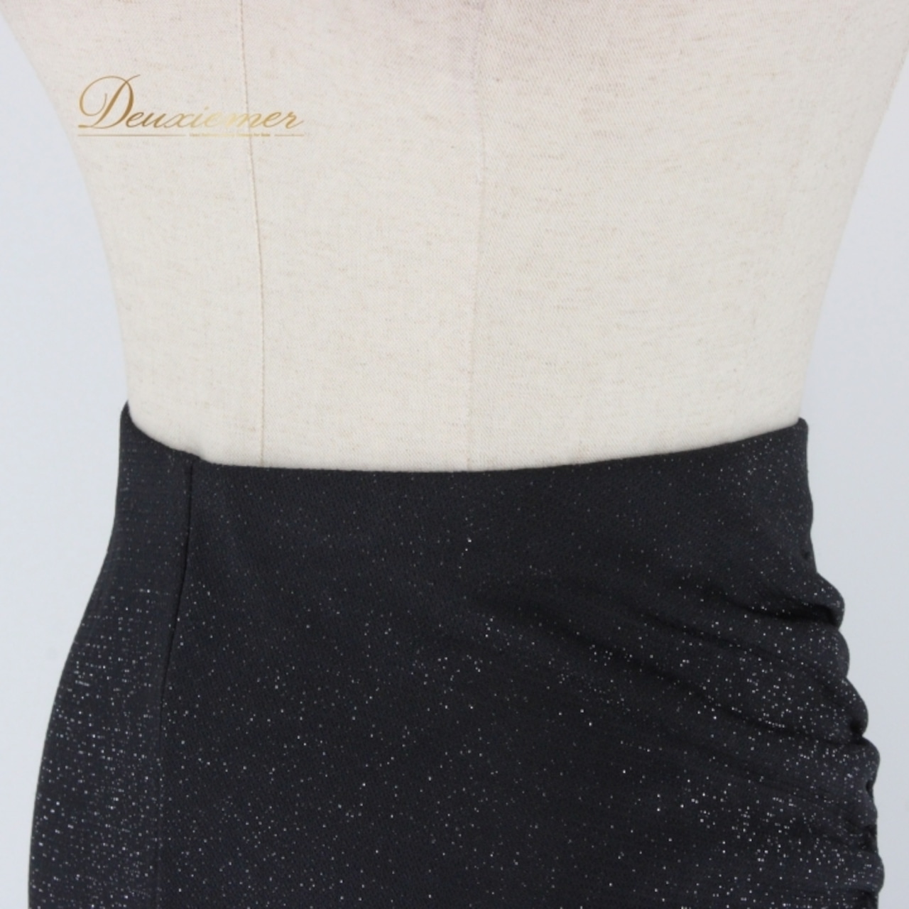 社交ダンス 衣装 スタンダード スカート レッスンウェア レディース 黒 練習着 フォーマル シンプル ブラック系 上品 気品 キラキラ 社交ダンススカート フィット感 小柄 高身長 おしゃれ 伸縮性あり 日本製 クラシックデザイン 普段着 大人用 楽器伴奏 新品 未使用 公式 エレガント パーティー 使いやすい