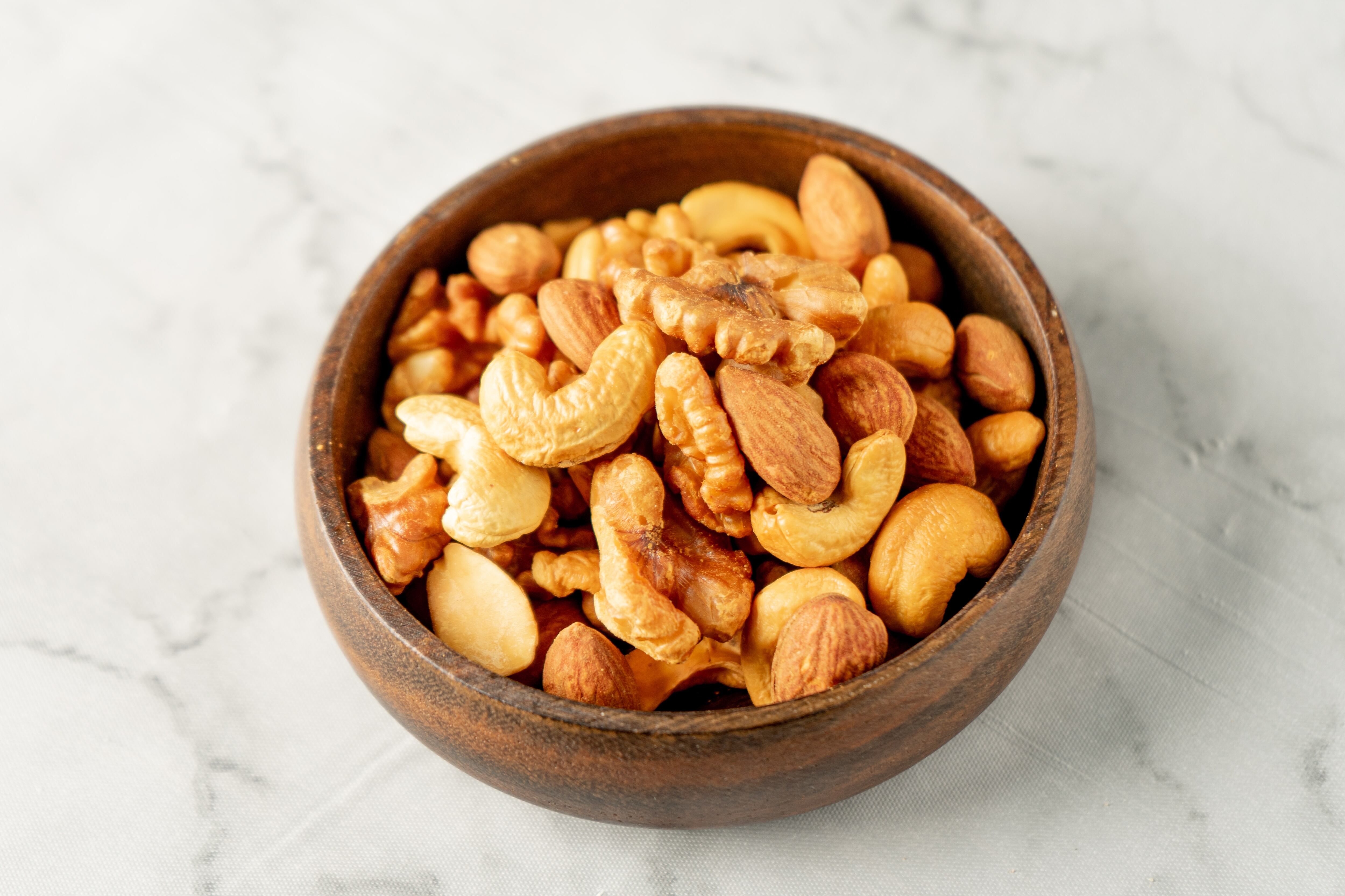 余所者works ナッツくん nuts01.jpg