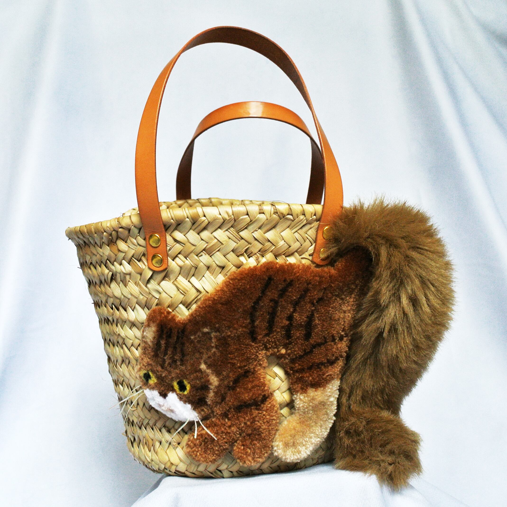 モコモコねこカゴバッグ レザーハンドルver 茶トラ Cat In Da House On Line Store