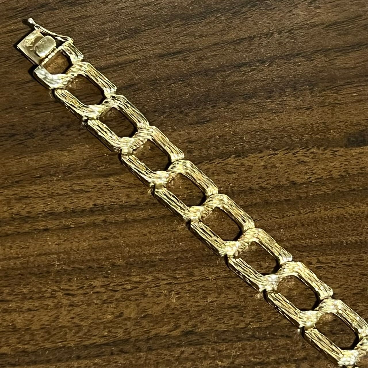 VINTAGE TIFFANY & CO. 14K Gold Textured Chain Bracelet 