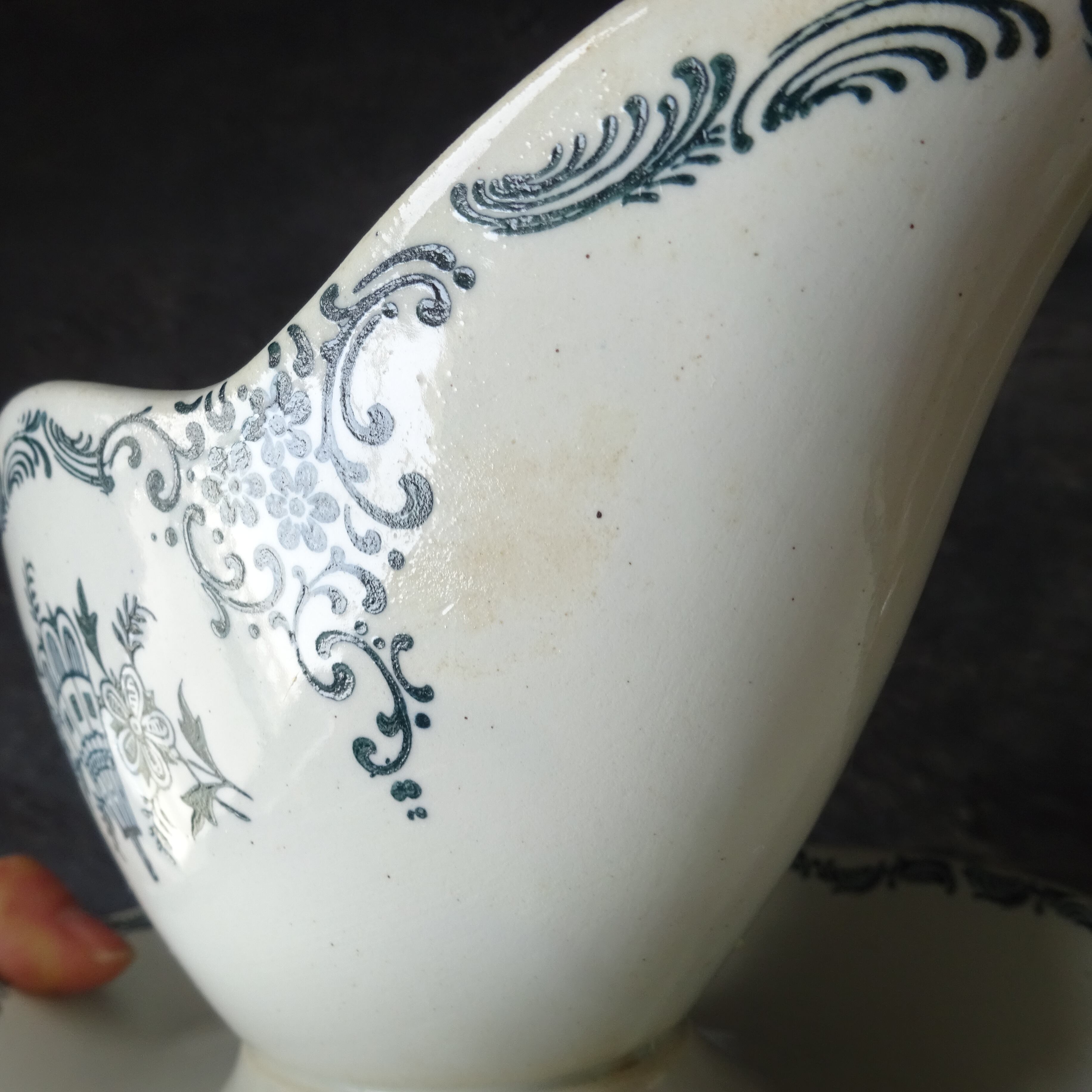 Saintt-Amand-les-Eaux*décor《éventail et fleurs》Saucière