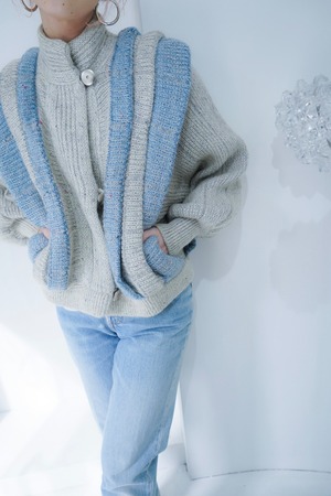frill knit blouson
