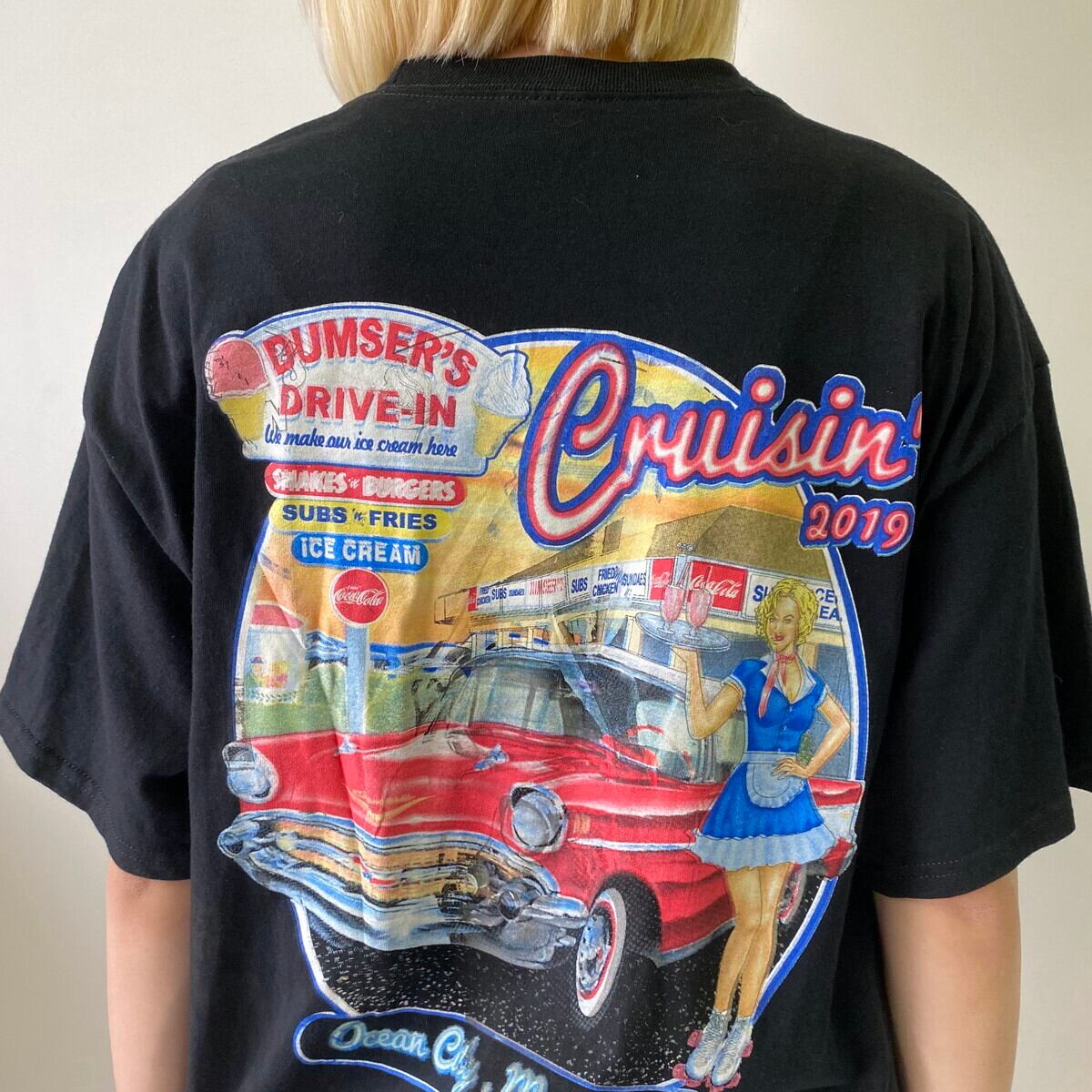 新入荷SALE対象外】DUMSER'S DRIVE-IN オーシャン シティ 企業ロゴ アート バックプリントTシャツ メンズL 古着 胸ロゴ 両面 プリント ブラック 黒【Tシャツ】【GS07】 | cave 古着屋【公式】古着通販サイト 新入荷SALE対象外】DUMSER'S DRIVE-IN オーシャン シティ 企業ロゴ アート バックプリントTシャツ メンズL 古着 胸ロゴ 両面 プリント ブラック 黒【Tシャツ】【GS07】 | cave 古着屋【公式】古着通販サイト