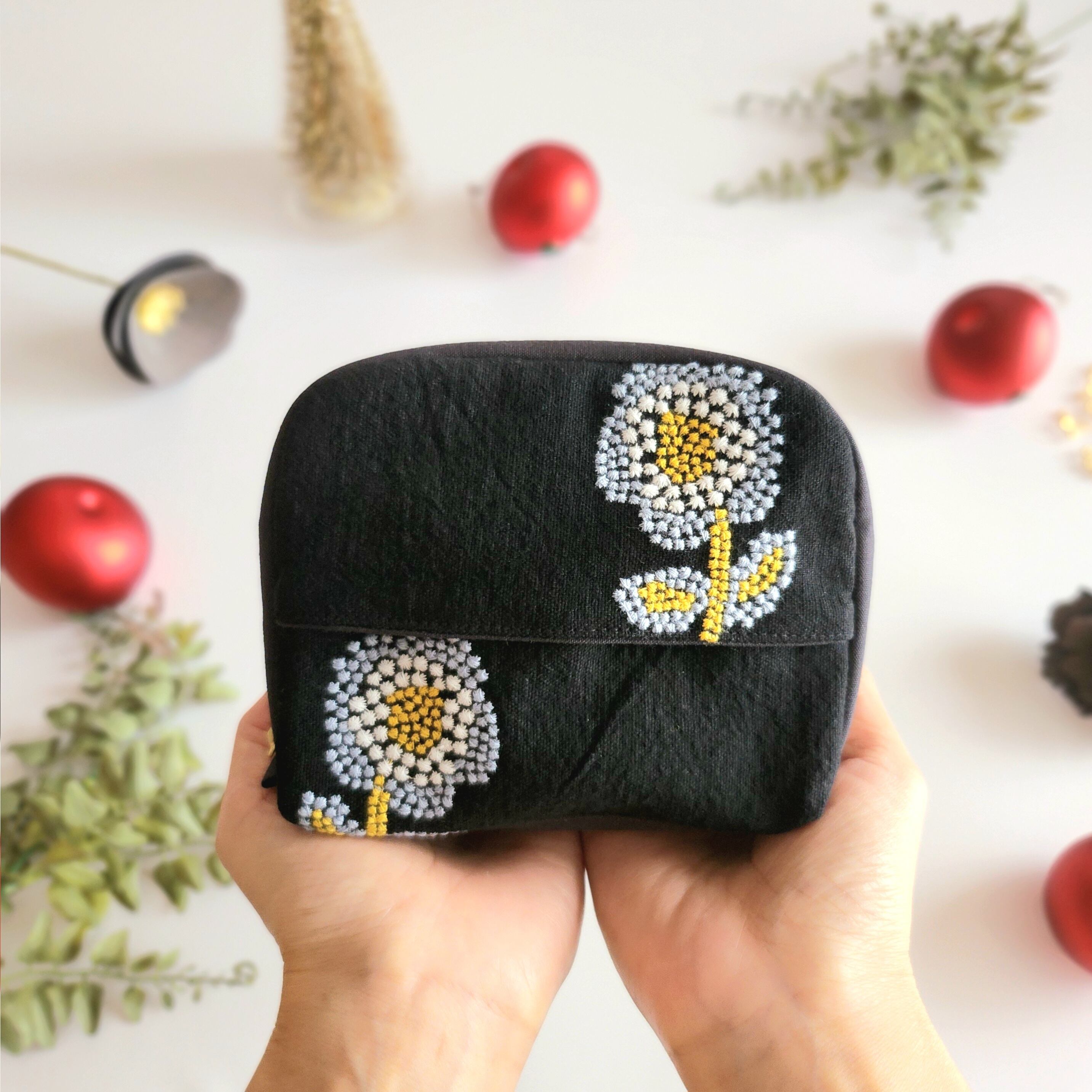 ✳︎✳︎専用✳︎✳︎ポケット付きティッシュケース　花柄コーデュロイ✳︎母made品✳︎ ✳︎✳︎専用✳︎✳︎ポケット付きティッシュケース 花柄コーデュロイ 手提げ・レッスンバッグ・入園グッズ
