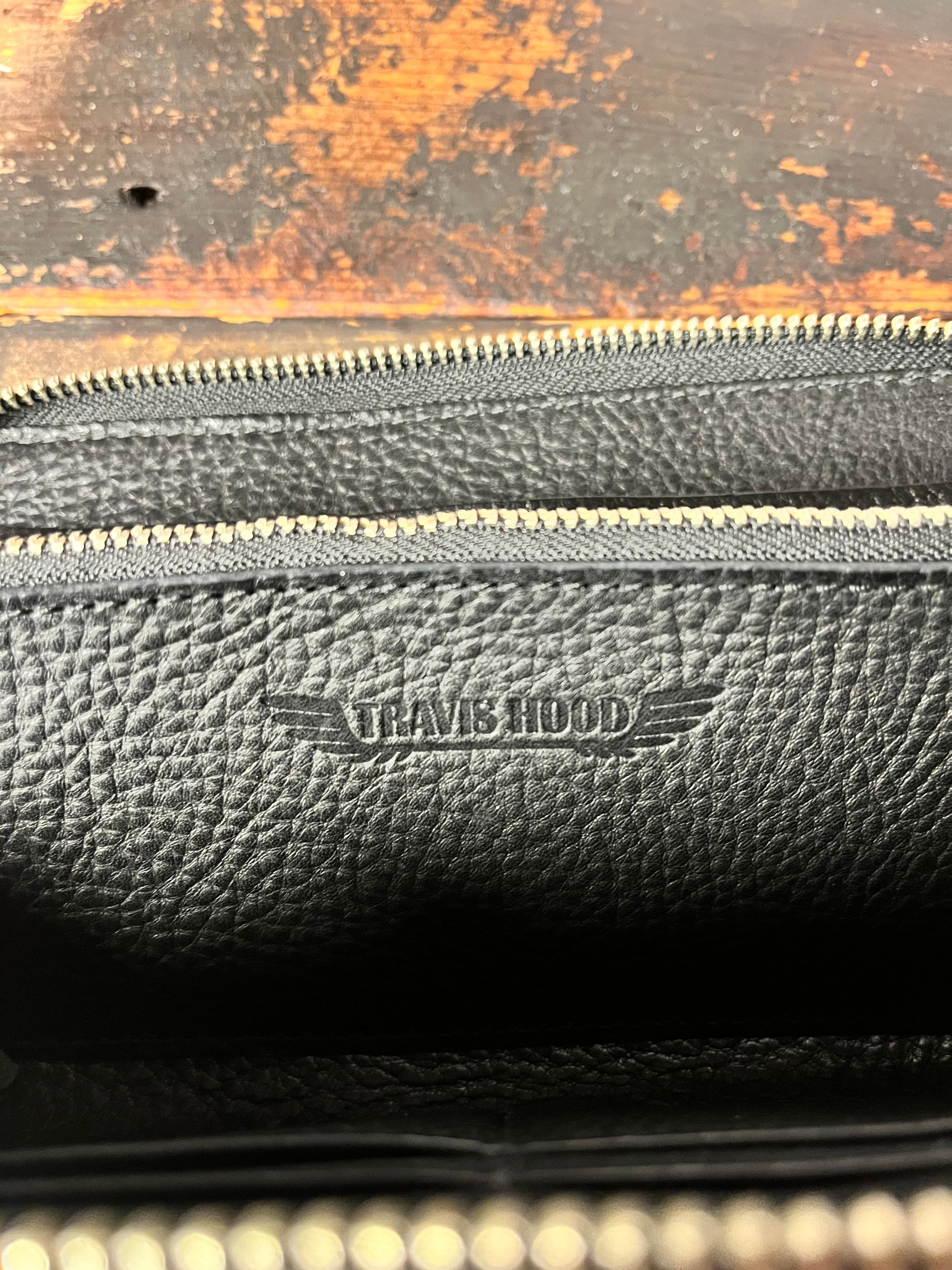 ラウンドファスナー SH005 シュリンクレザー BLK | TRAVISHOOD