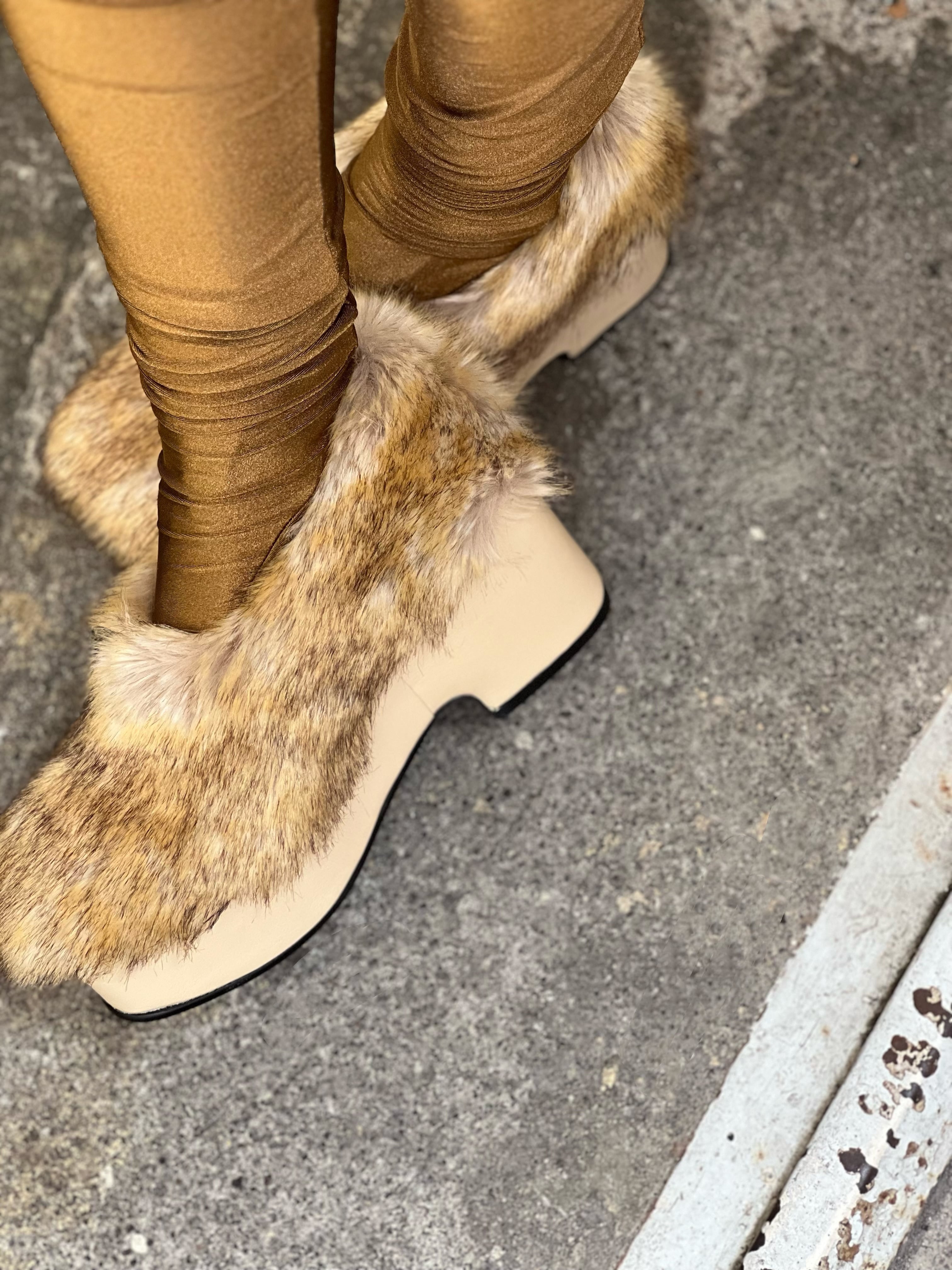 FUMIE=TANAKA – far platform shoes (BEIGE) | Savvy（大分市セレクト