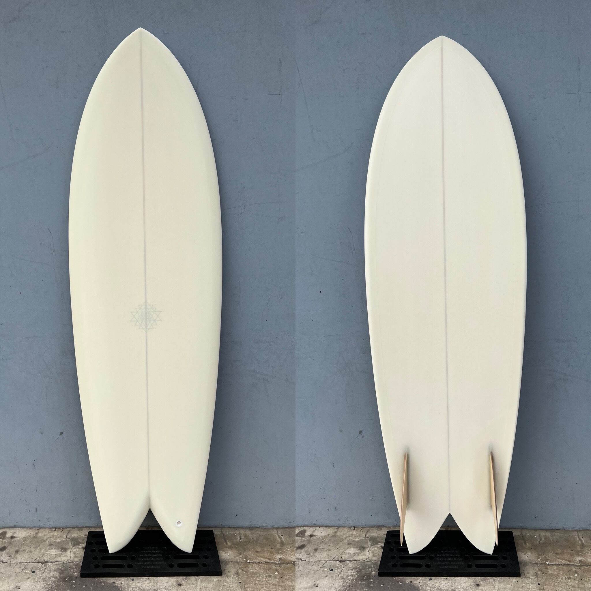 Mandala custom shapes / マンダラ　Twin Keel Fish 5'8