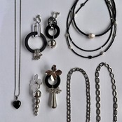 [BLACK] ビーズネックレス ［SSN047］