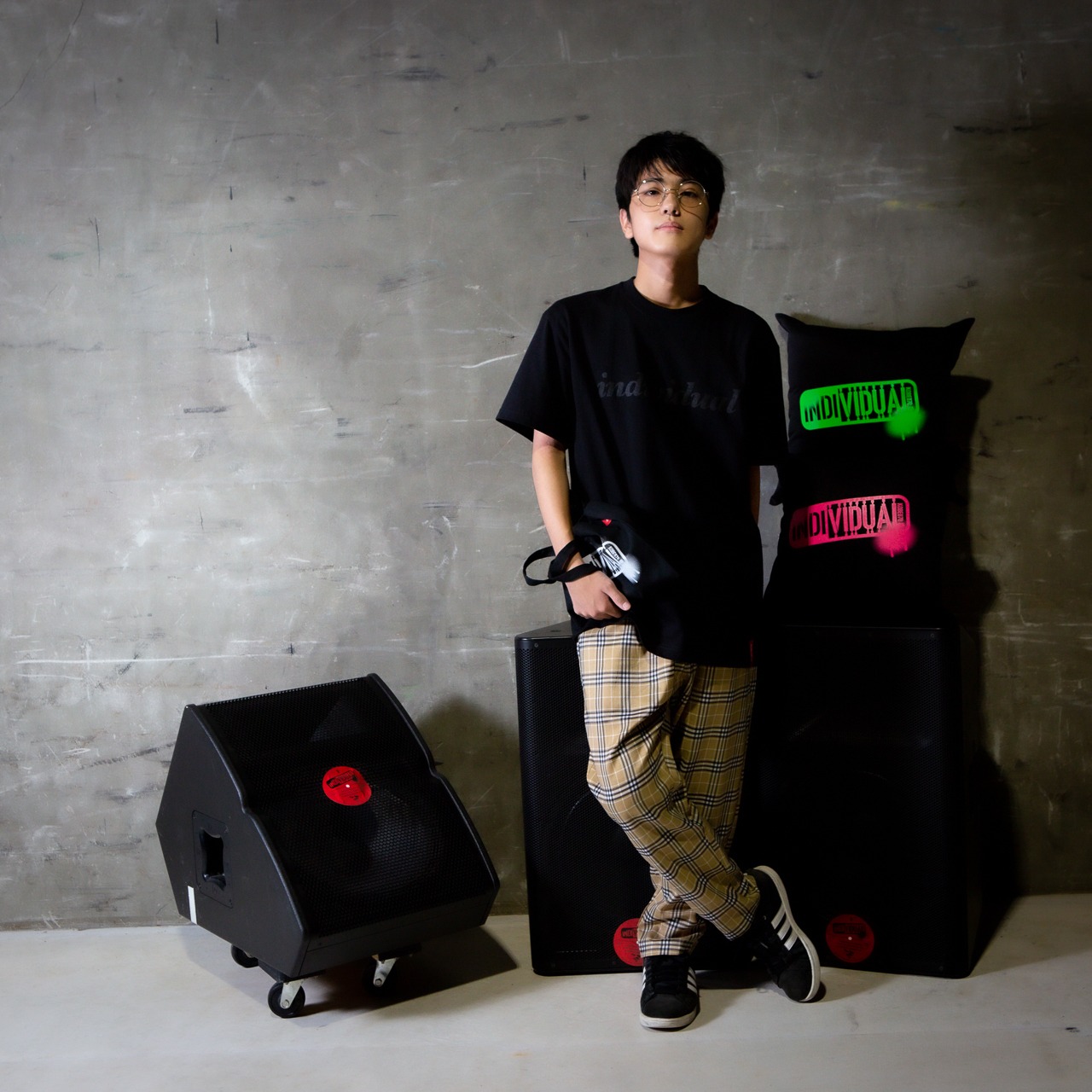 Symbol Tee Black & Black