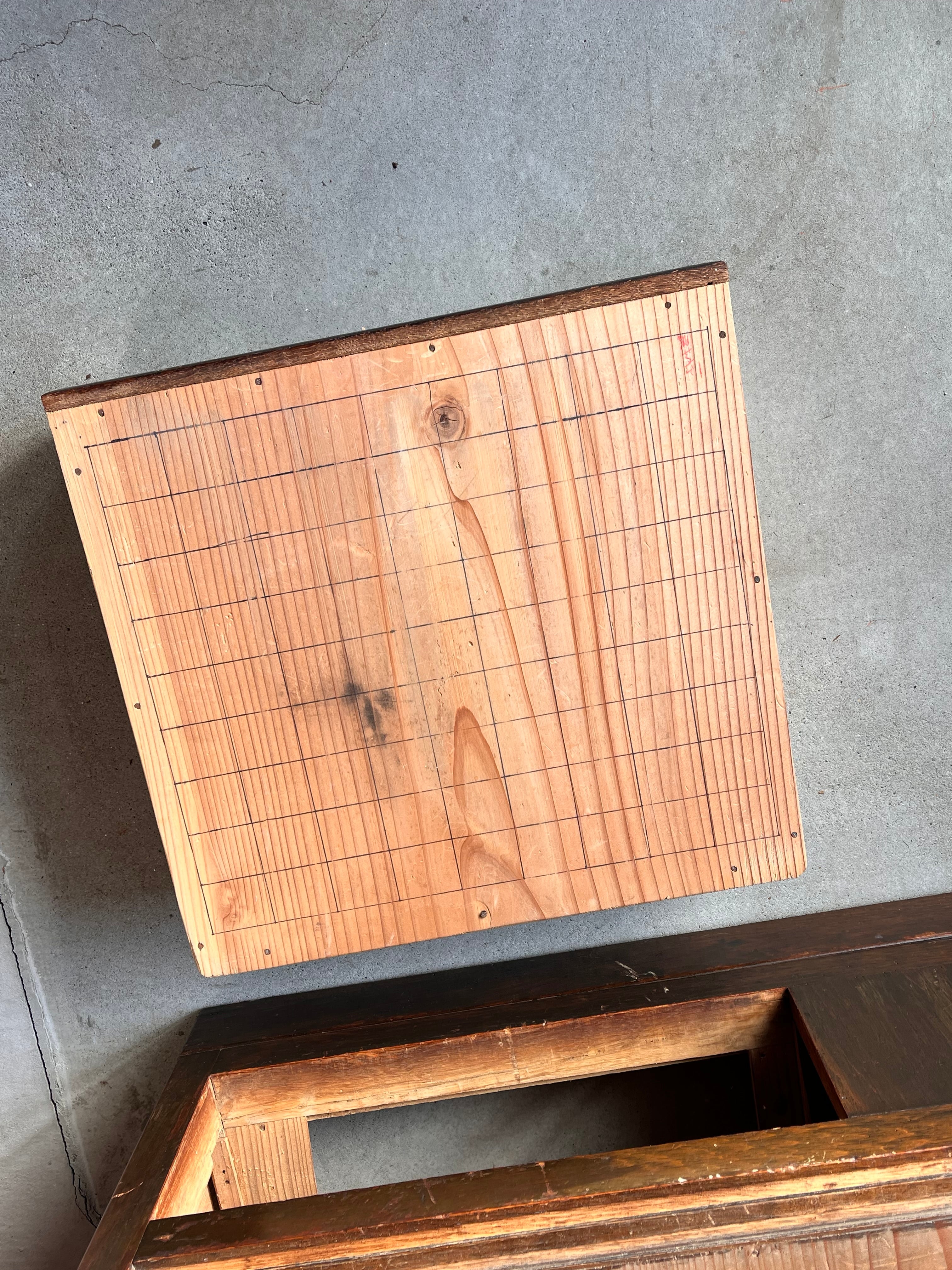 ダイヤガラスの食器棚 | Legacy Market［レガシーマーケット］｜古道具