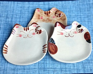 有田焼　猫型小皿　【３種類】 8-013