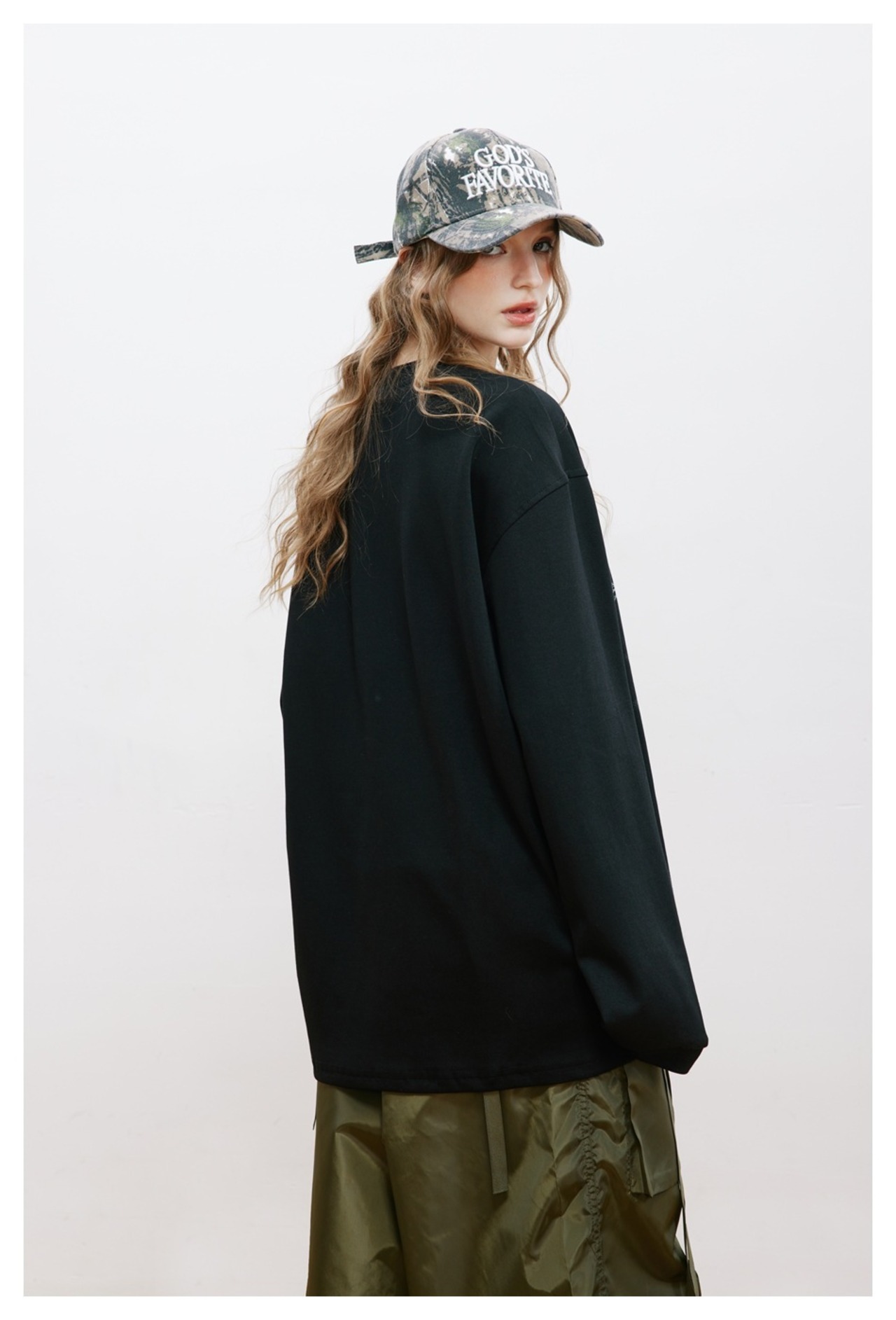 Mono Edge Long Tee（モノ・エッジ・ロングT）UH00016