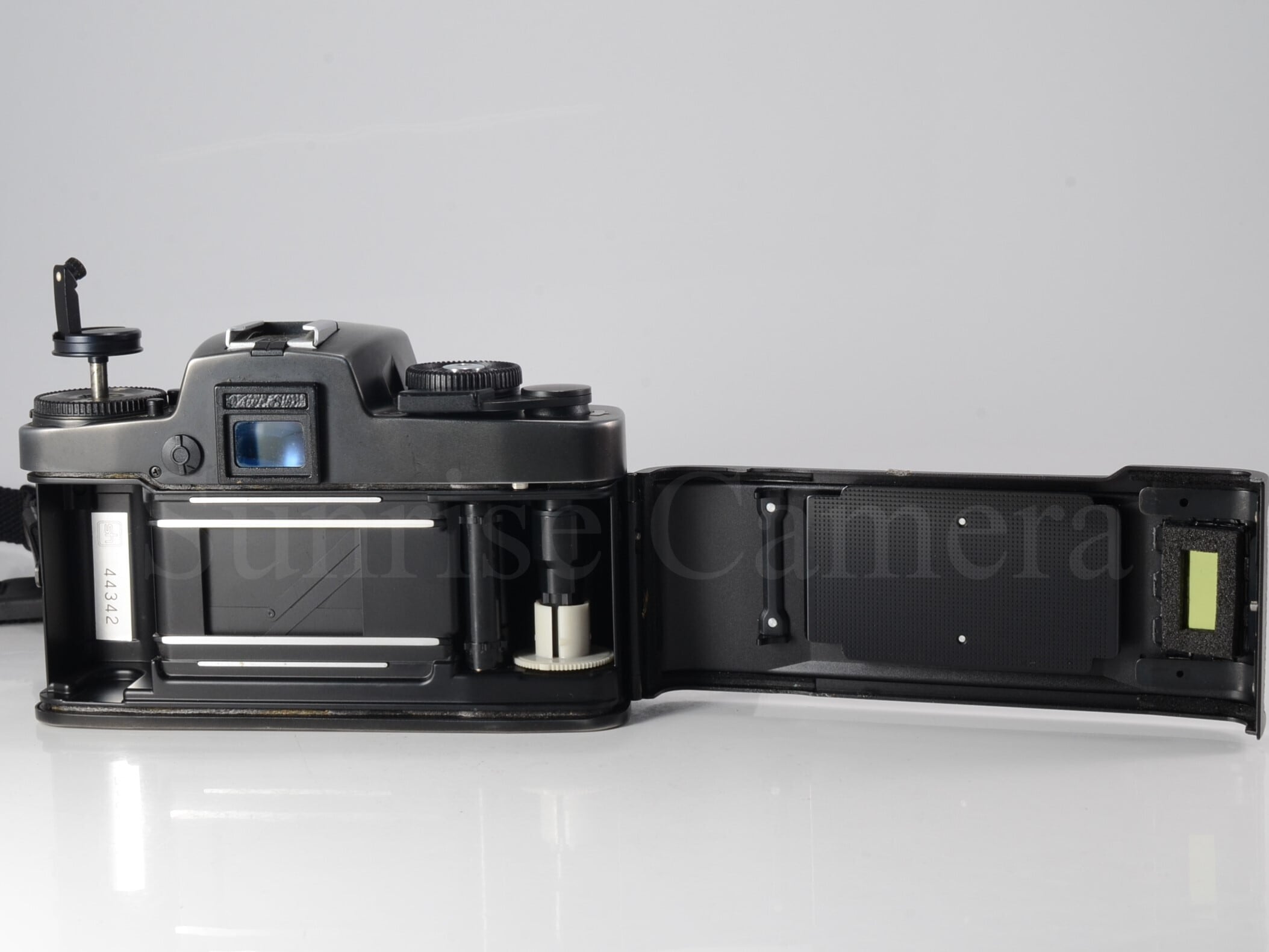 Leica R4 ボディ ライカ (60608) | サンライズカメラ フィルムカメラと