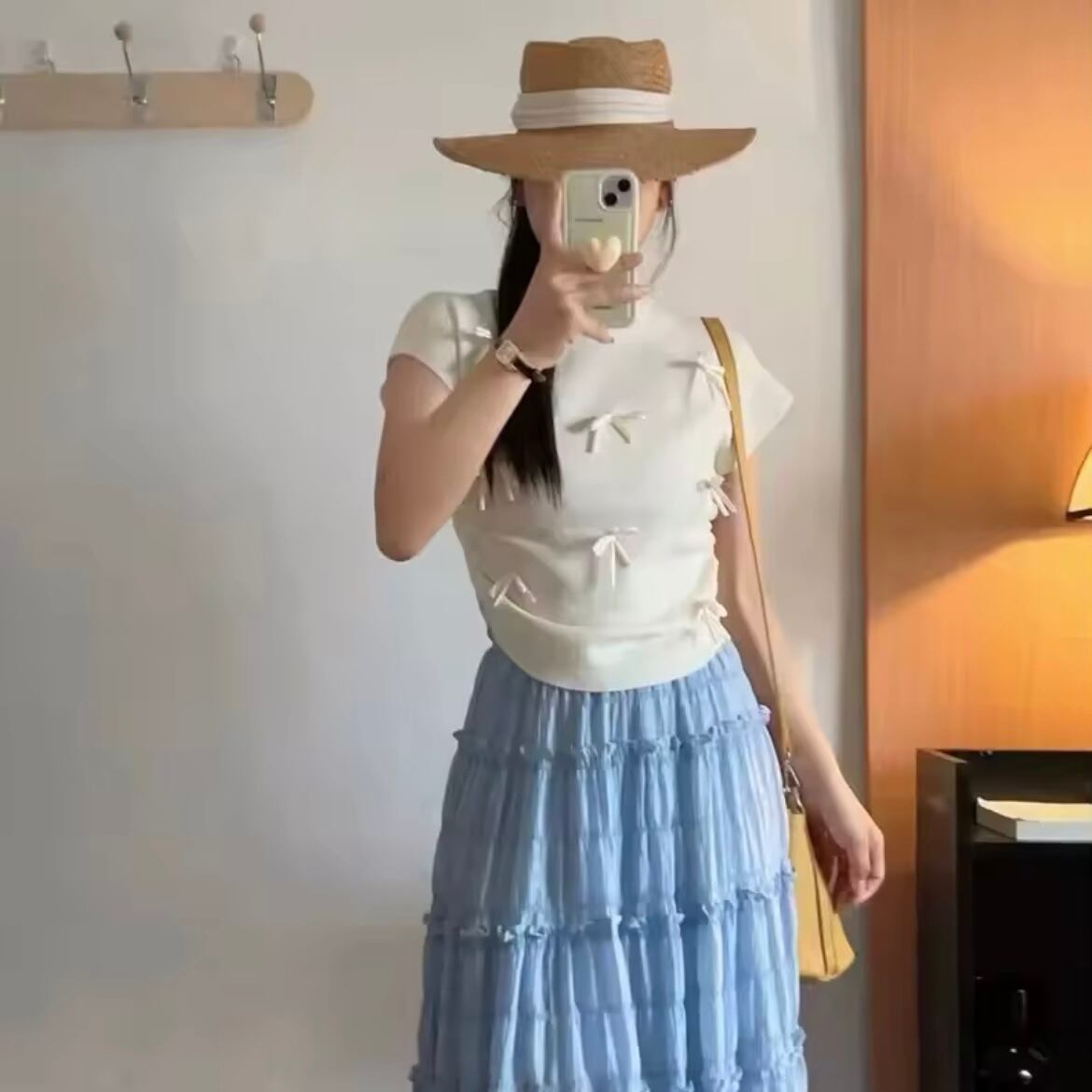 リボンモチーフクルーネックニットTシャツ