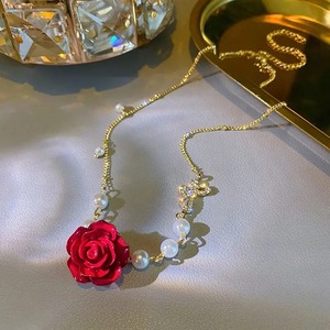 蝶バラ ネックレス