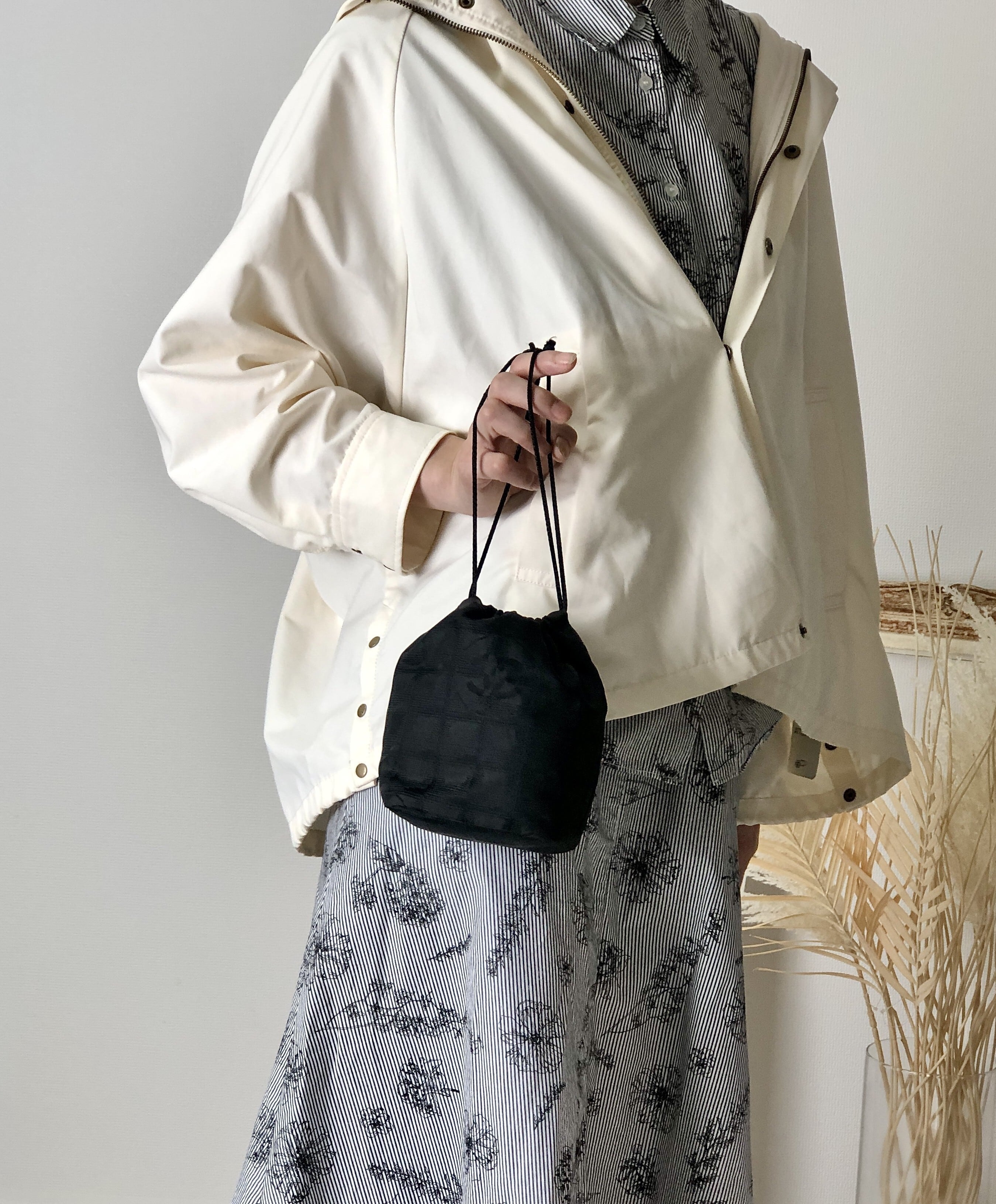 CHANEL シャネル ニュートラベルライン ハンドバッグ ブラック ナイロン 巾着 ミニバッグ vintage ヴィンテージ オールド x7242n