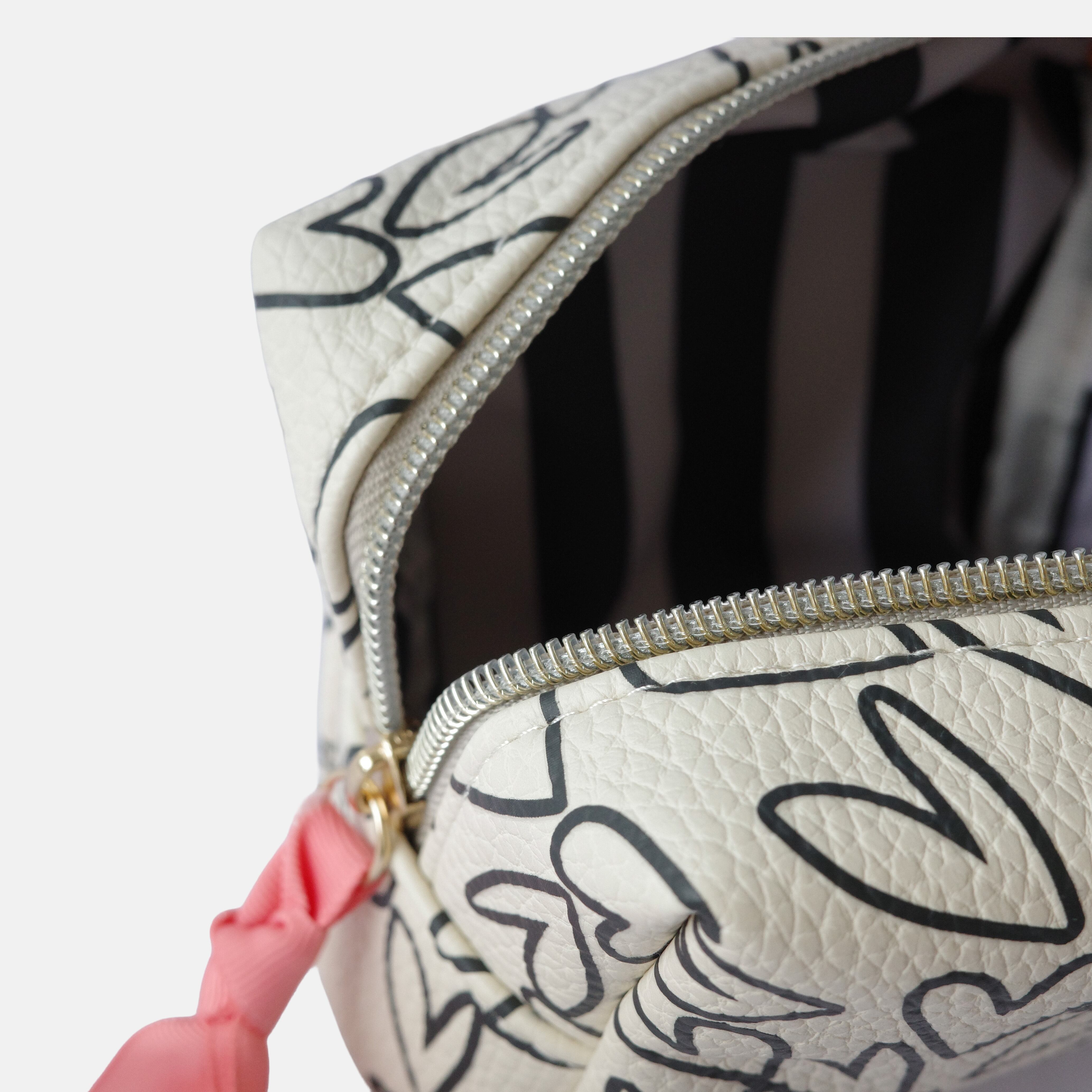 MONO HEARTS MINI CUBE COSMETIC BAG_PMC114