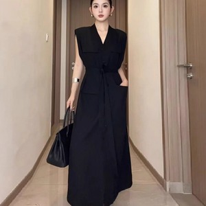 【送料無料】 ロングワンピ 3色 マキシ ゆったり 七分袖 Vネック Aライン フレア プルオーバー ポケット 薄手生地 可愛い 大人可愛い きれいめ シンプル カジュアル コンサバ 華やか 大人 おしゃれ お洒落 主役級 こなれ感 高見え 高級感 無地 夏 レディース 女性用 ママ 20代 30代 デート お出かけ 女子会 お呼ばれ 休日 お茶会 授業参観 着回し 普段使い スタイル 楽ちん 体型カバー