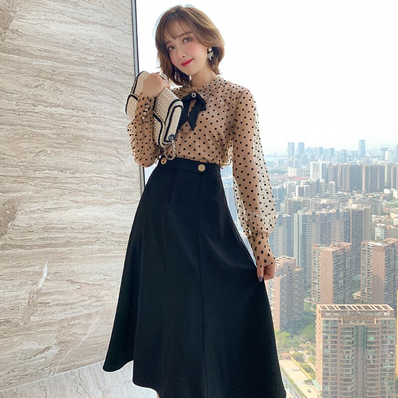スタンダードボタンウェストハイウェストスカート スプリング レトロ エレガント 春物 MIUCO42768118117