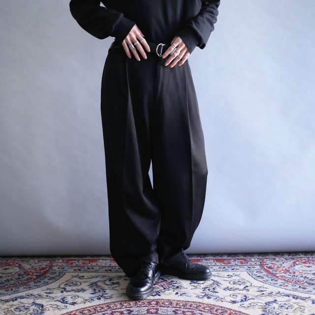 "TOOMY BAHAMA" 2-tuck tapered silhouette black wide slacks