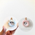 pomul  手刺繍　ソフトクリームねこブローチ