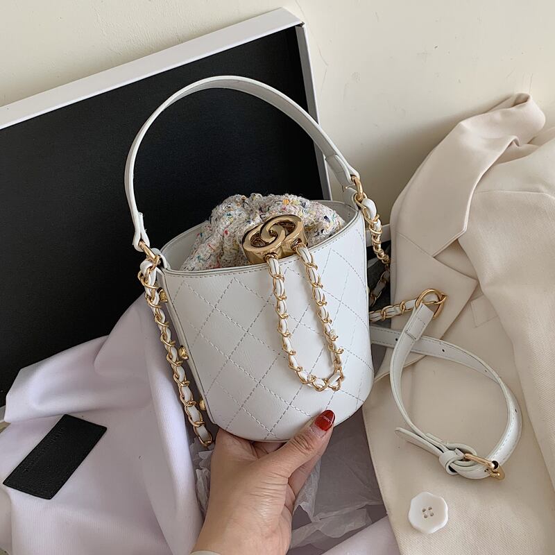 ネットレッドスモールバッグウエスタンスタイル女性バッグ2020新しい流行のファッションオールマッチチェーンメッセンジャーバッグレディースポータブルバケットバッグ 手作りハンドバック77845646687