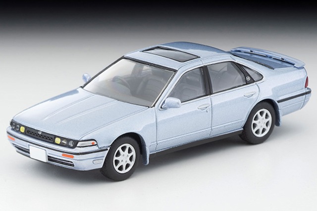 トミカリミテッドヴィンテージ LV-N319a 日産 セフィーロ クルージング（パープリッシュシルバー）90年式