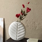 花瓶 フラワーベース 一輪挿し おしゃれ モダン 葉 リーフ 北欧 インテリア 雑貨 陶器 置物 デザイン ナチュラル ボタニカル